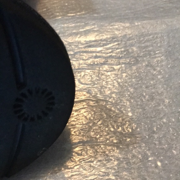 Ugg Cardy Boot - Picture 5 of 10